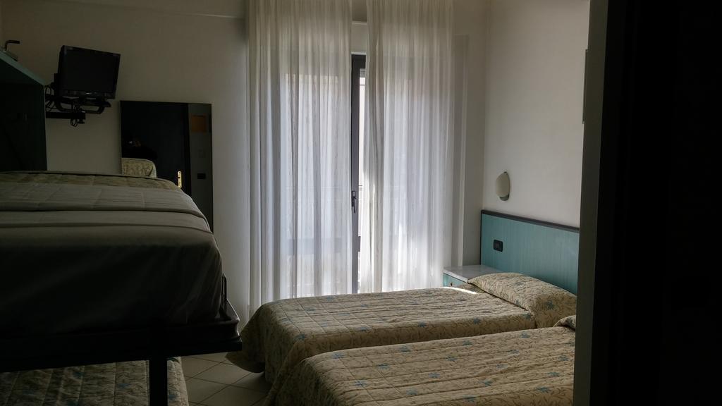 Hotel Smeraldo Lido di Camaiore Exterior foto